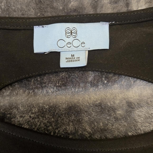 Elegant Black Puff Sleeve Top - Picture 2 of 3